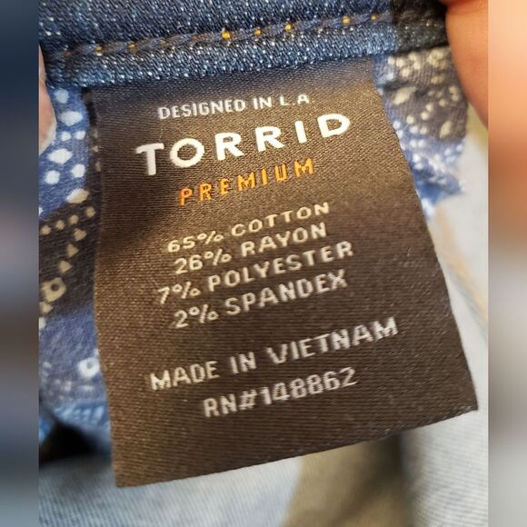 Torrid Plus Size Premium Classic Stretch Dark Blue Wash Skinny Jeans 20 - Picture 8 of 9